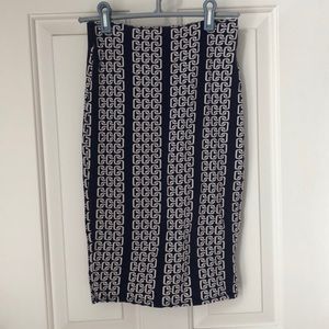 Gorgeous body con skirt